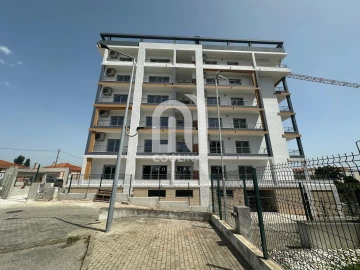 Apartamento T3 para Venda em Seixal, Arrentela e Aldeia de Paio Pires