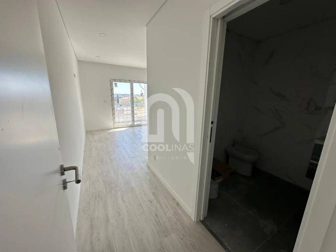 Apartamento T3 para Venda em Seixal, Arrentela e Aldeia de Paio Pires Foto 6