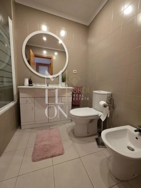 Apartamento T2 para Venda em Mafamude e Vilar do Paraíso