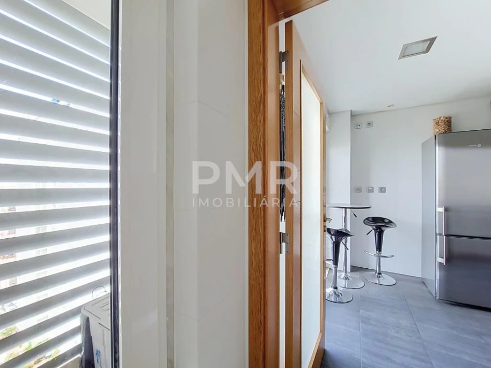 Apartamento T1 para Arrendamento em Lumiar Foto 7