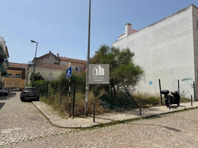 Terreno para Venda em Costa da Caparica Foto 7