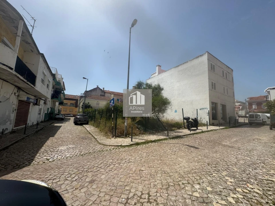 Terreno para Venda em Costa da Caparica Foto 19