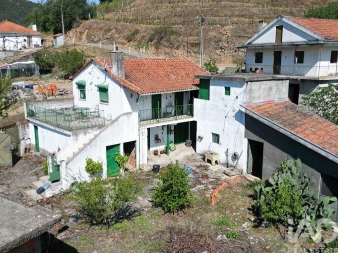 Moradia T2 para Venda em Candedo Foto 28