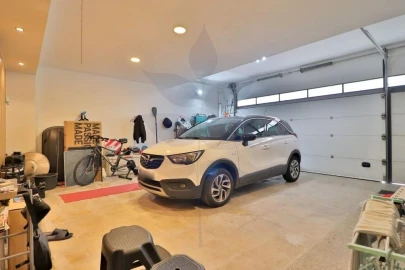 Moradia T5 para Venda em São Vicente (Braga)