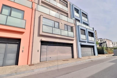Moradia T5 para Venda em São Vicente (Braga)