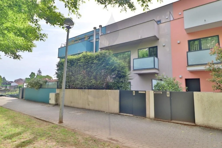 Moradia T5 para Venda em São Vicente (Braga) Foto 16