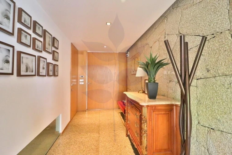 Moradia T5 para Venda em São Vicente (Braga) Foto 4
