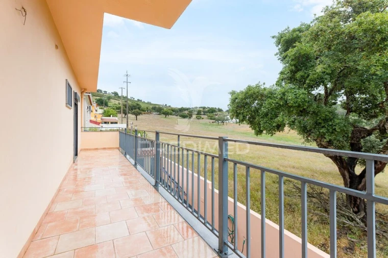 Moradia T6 para Venda em Urra Foto 18
