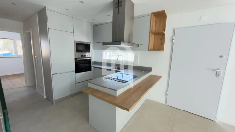 Moradia T3 para Venda em Fernao Ferro