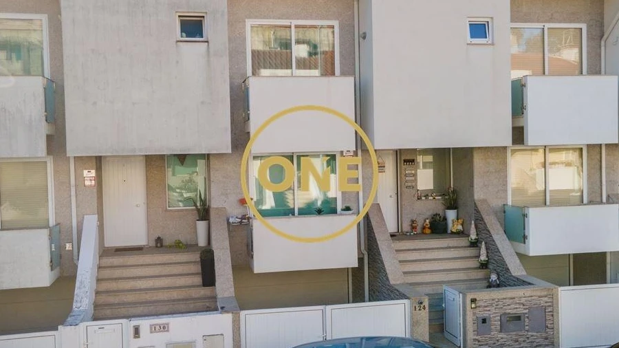 Moradia T3 para Venda em Gondifelos, Cavalões e Outiz