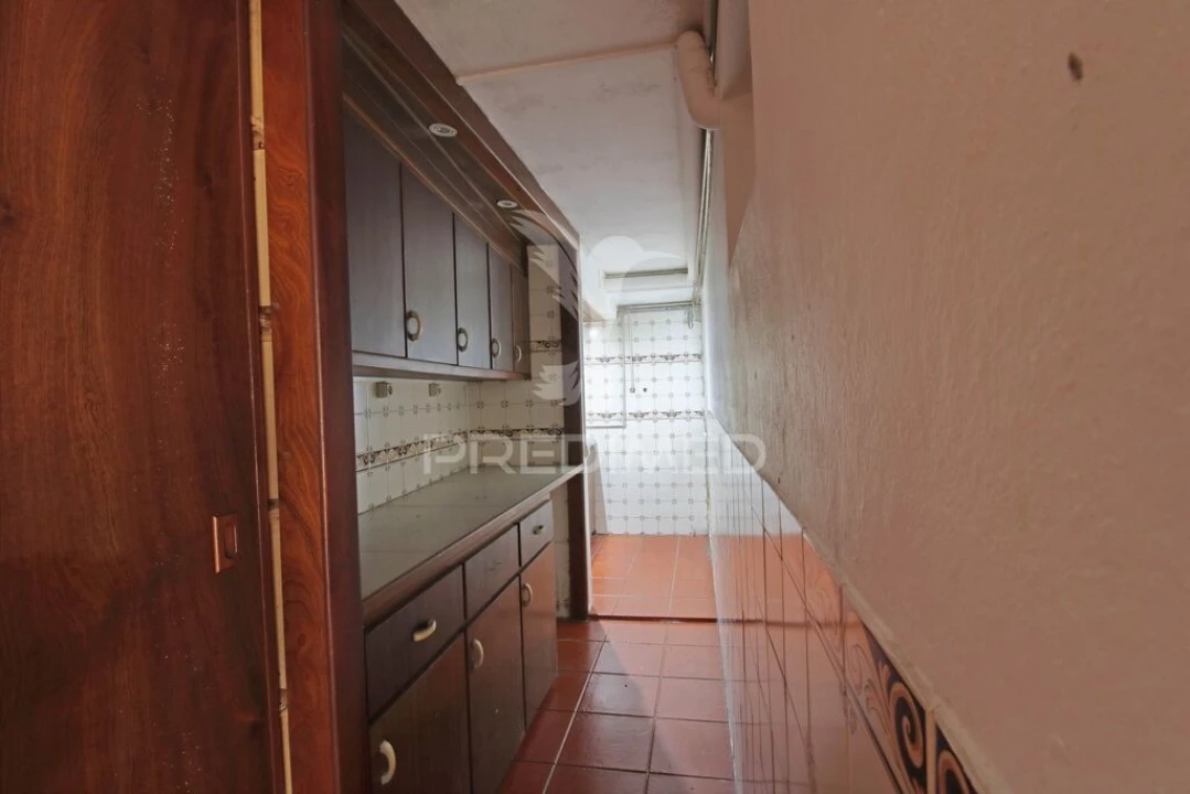 Moradia T4 para Venda em Angra (Nossa Senhora da Conceição) Foto 16
