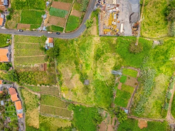 Terreno para Venda em Canhas