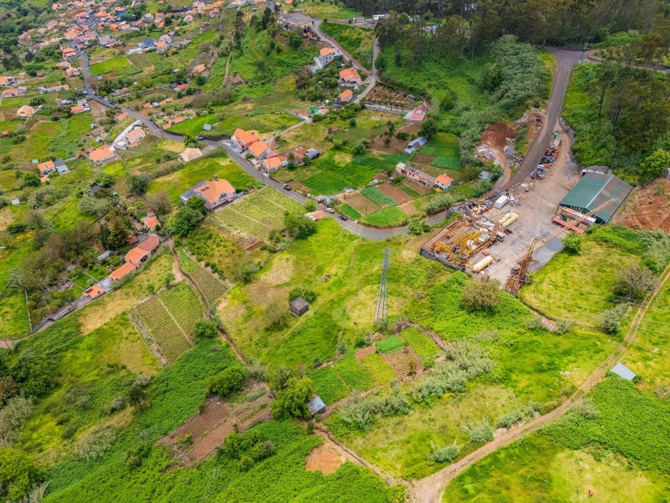 Terreno para Venda em Canhas Foto 8