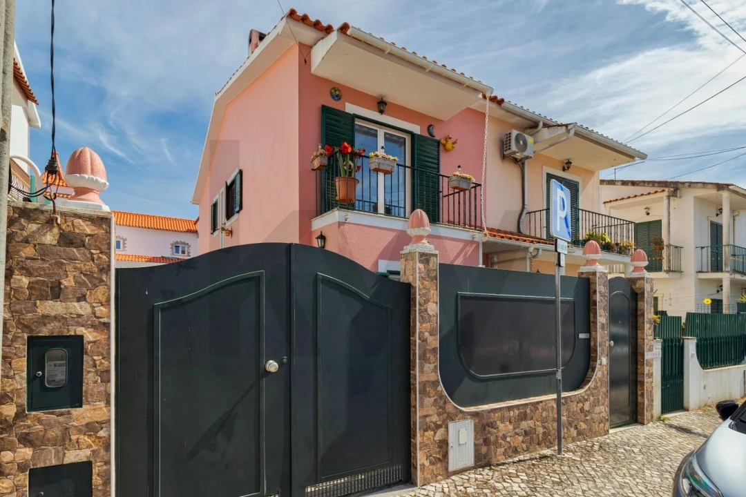 Moradia T3 para Venda em Quinta do Conde Foto 2