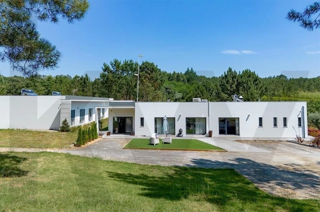 Quinta T5 para Venda em Calvaria de Cima Foto 1