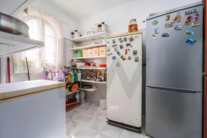Moradia T5 para Venda em Loule (São Sebastião)