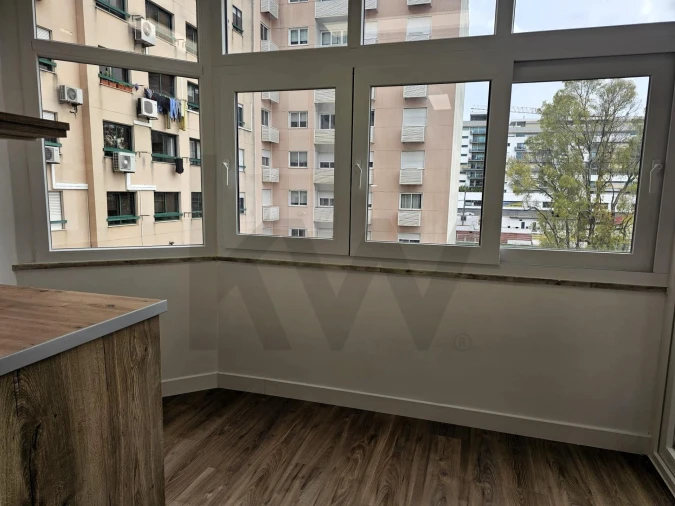 Apartamento T3 para Venda em São Domingos de Benfica Foto 8