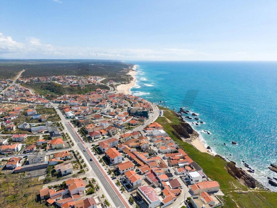 Moradia T7 para Venda em Marinha Grande Foto 57