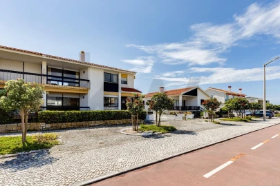 Moradia T7 para Venda em Marinha Grande