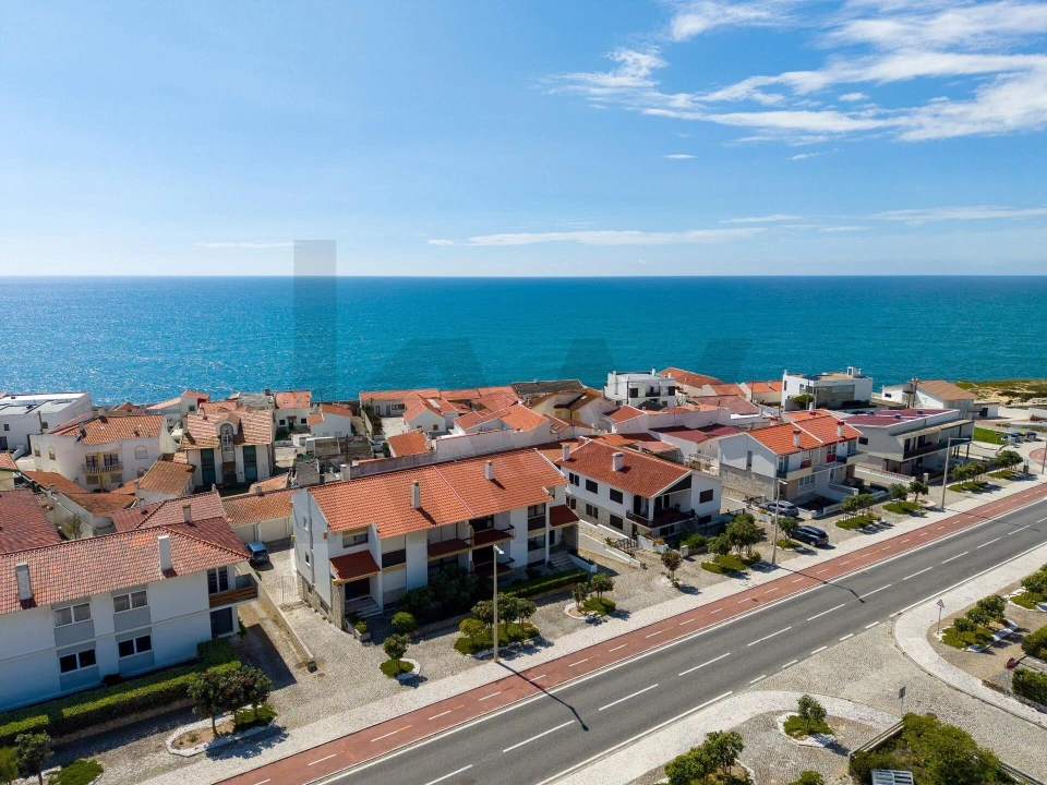 Moradia T7 para Venda em Marinha Grande Foto 3
