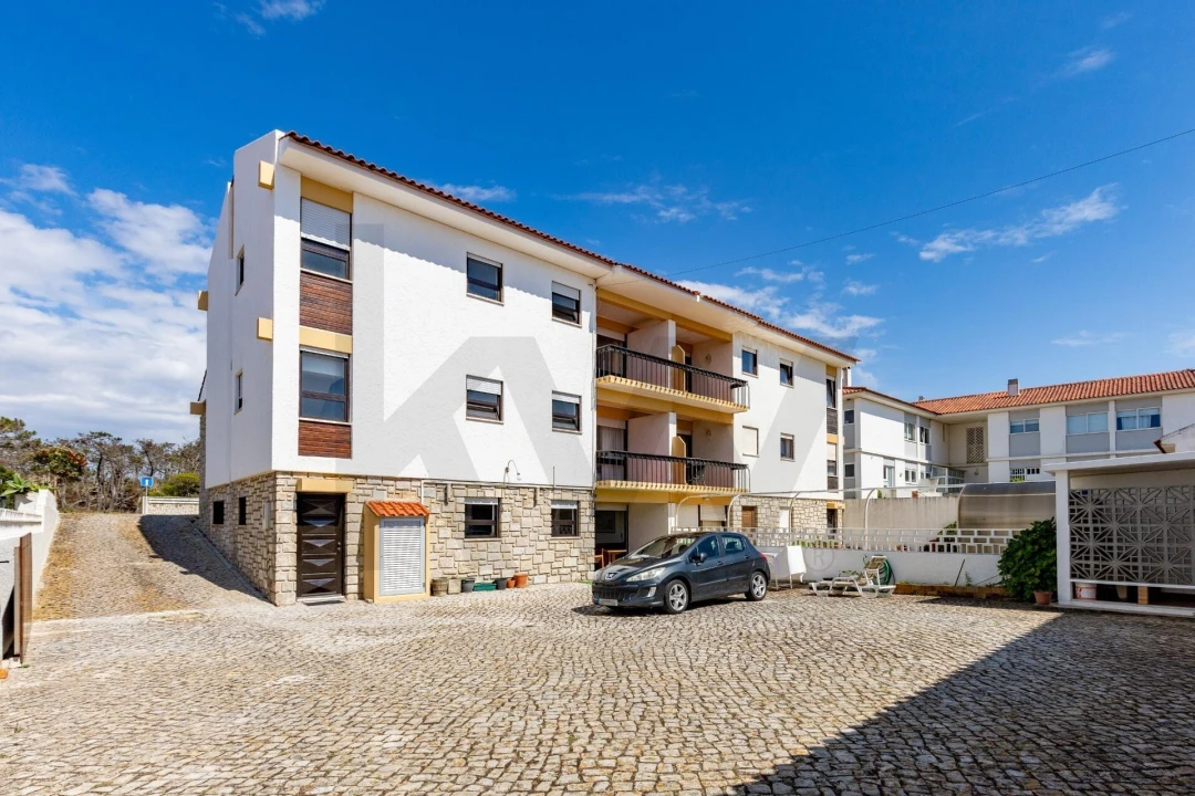 Moradia T7 para Venda em Marinha Grande Foto 55