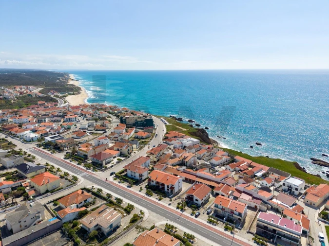 Moradia T7 para Venda em Marinha Grande Foto 5