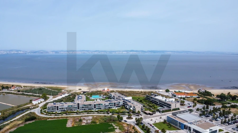 Apartamento T3 para Venda em Alcochete Foto 31
