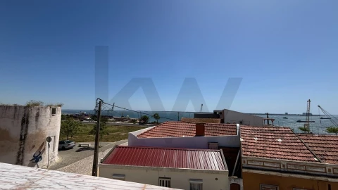 Moradia T2 para Venda em Setubal (São Sebastião)