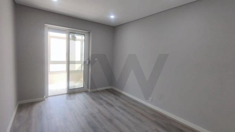 Apartamento T2 para Venda em Almada, Cova da Piedade, Pragal e Cacilhas Foto 8