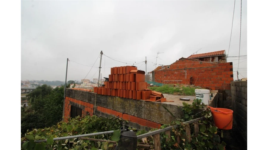 Terreno para Venda em Eiras e São Paulo de Frades Foto 3