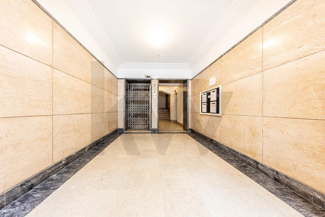 Apartamento T3 para Venda em Alvalade Foto 25