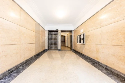 Apartamento T3 para Venda em Alvalade