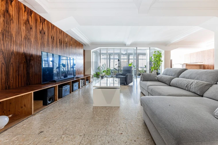 Apartamento T3 para Venda em Alvalade Foto 3