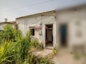 Moradia T2 para Venda em Vermelha