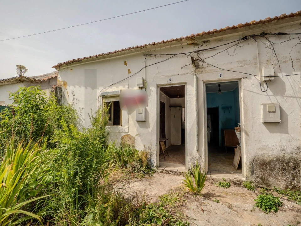 Moradia T2 para Venda em Vermelha Foto 1
