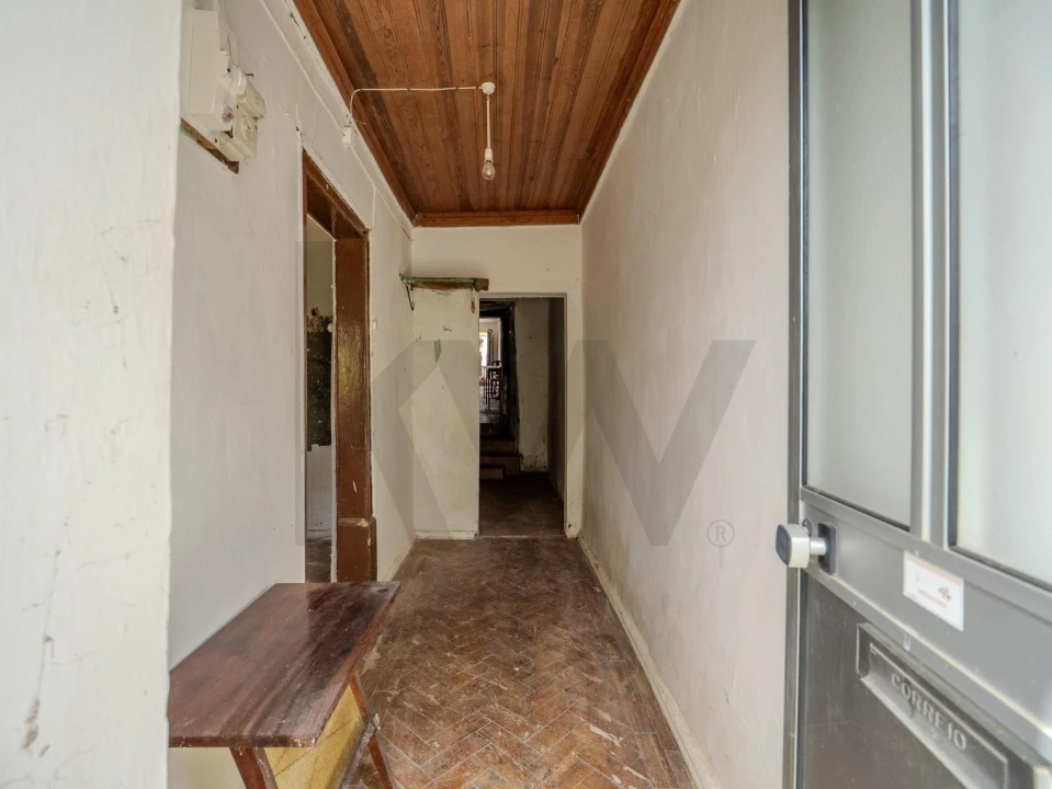Moradia T2 para Venda em Vermelha Foto 5