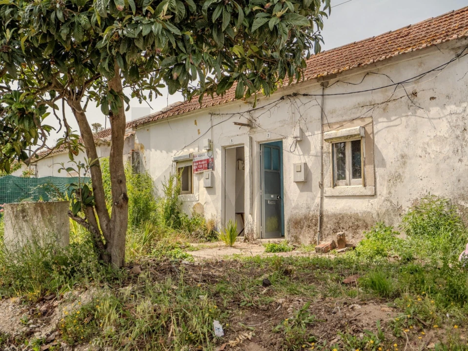 Moradia T2 para Venda em Vermelha Foto 1