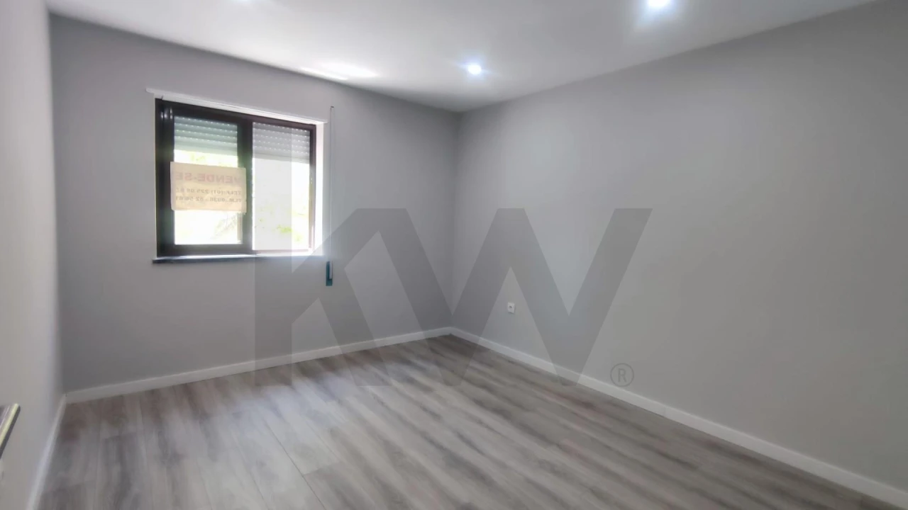 Apartamento T3 para Venda em Moita Foto 9