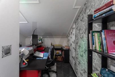 Apartamento T3 para Venda em Algueirão-Mem Martins