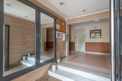 Apartamento T3 para Venda em Algueirão-Mem Martins