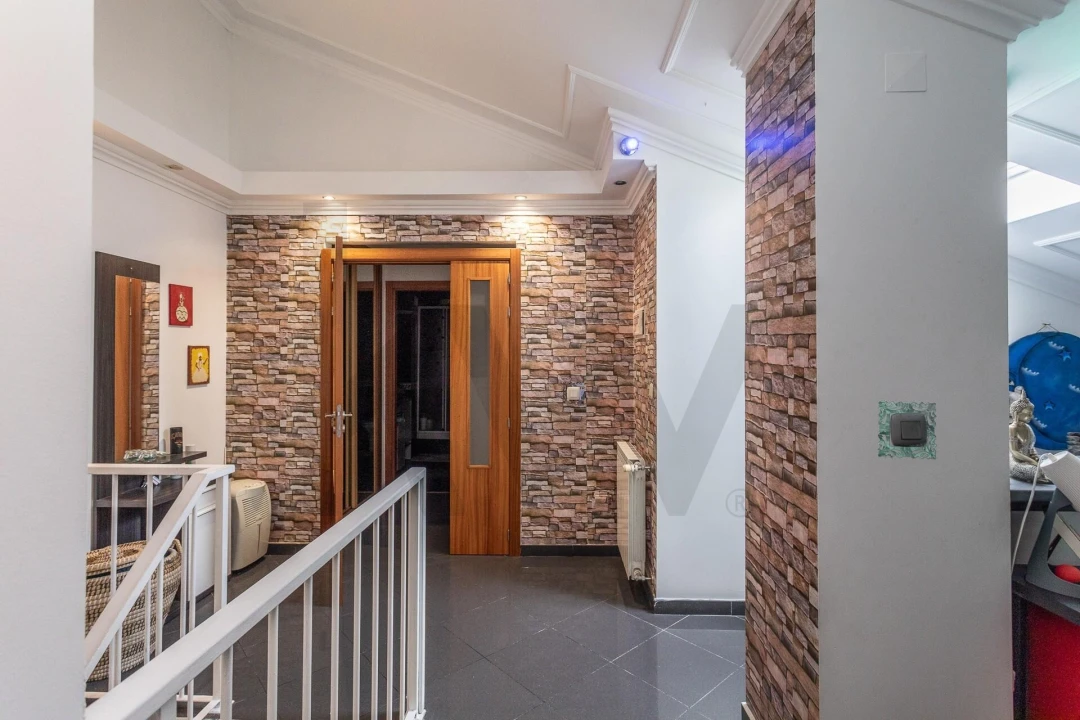 Apartamento T3 para Venda em Algueirão-Mem Martins Foto 26