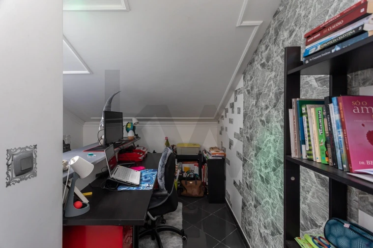 Apartamento T3 para Venda em Algueirão-Mem Martins Foto 31