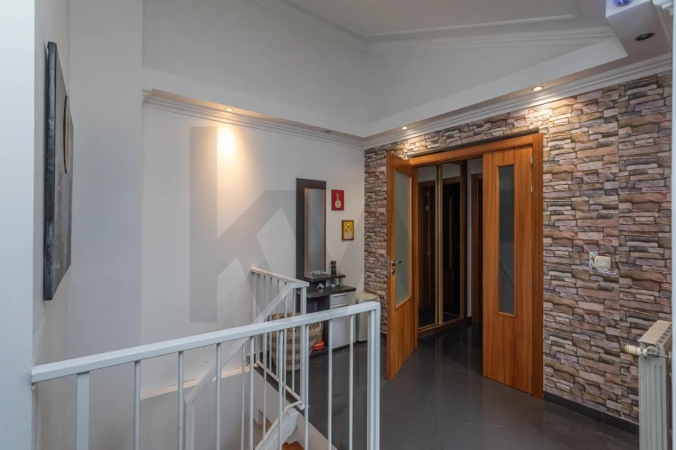 Apartamento T3 para Venda em Algueirão-Mem Martins Foto 27