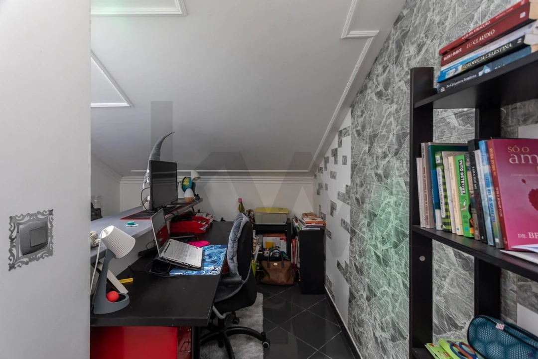 Apartamento T3 para Venda em Algueirão-Mem Martins Foto 31