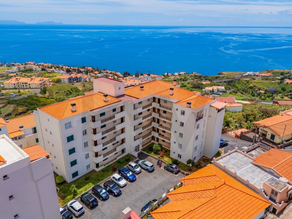 Apartamento T3 para Arrendamento em Caniço Foto 4