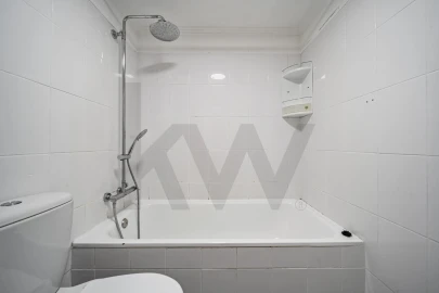 Apartamento T3 para Arrendamento em Caniço