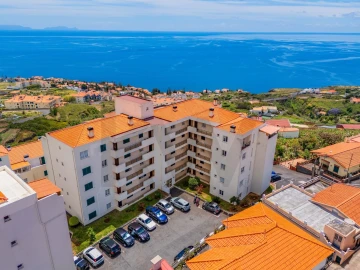 Apartamento T3 para Arrendamento em Caniço