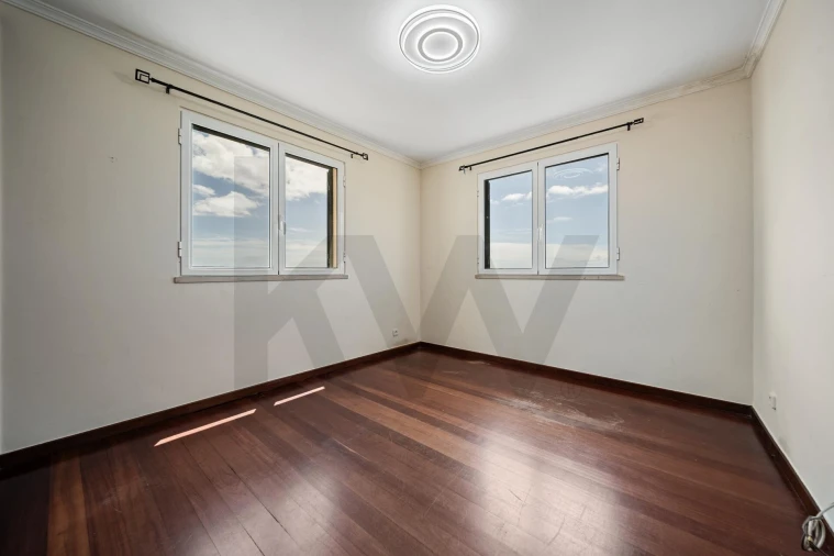 Apartamento T3 para Arrendamento em Caniço Foto 28