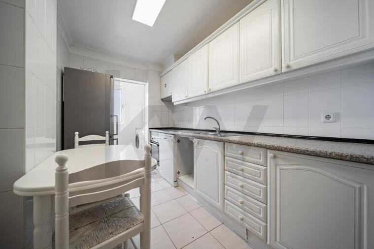 Apartamento T3 para Arrendamento em Caniço Foto 9