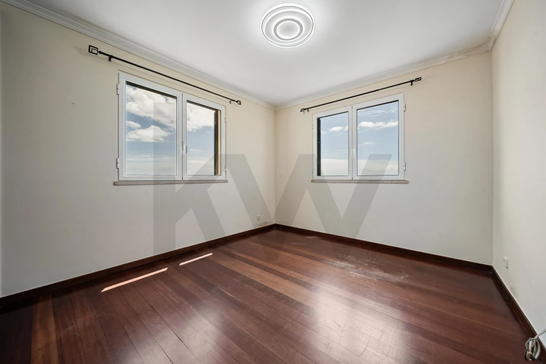Apartamento T3 para Arrendamento em Caniço Foto 28